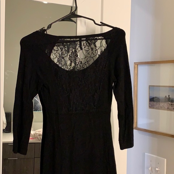Black lace back dress - Picture 3 of 3